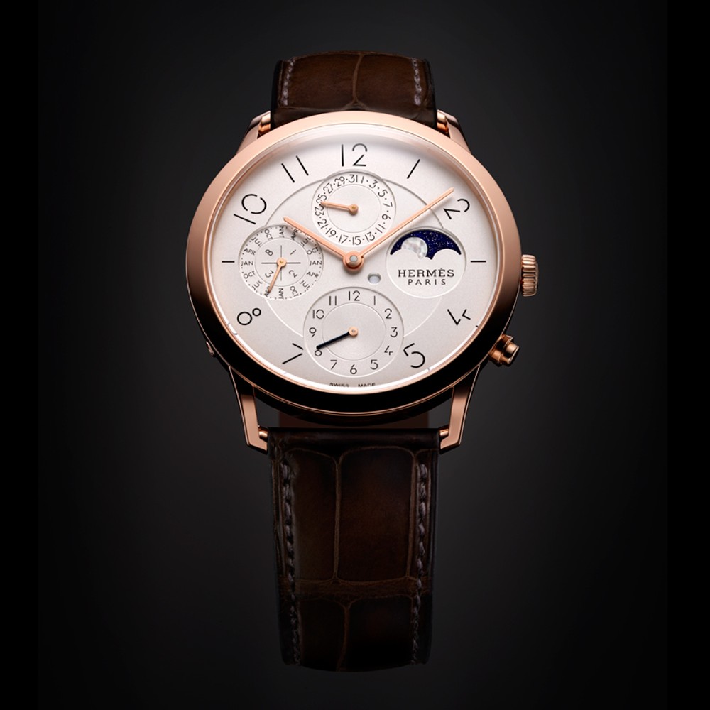 HERMÈS ジャンボサイズ トランプ (グラン・モデール) First Look: The Sporty-Chic Hermès H08 Returns in Titanium with