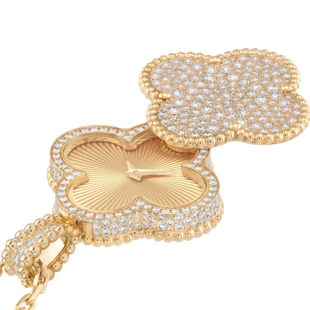 Van Cleef & Arpels Montre pendentif à secret Alhambra (GPHG 2021)