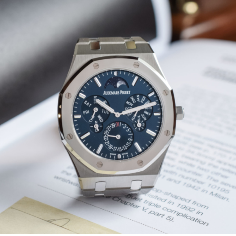Monochrome Watches - Audemars Piguet Wins the “Aiguille d'Or